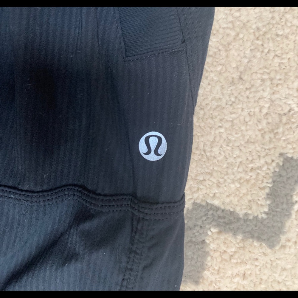 Black Lululemon joggers